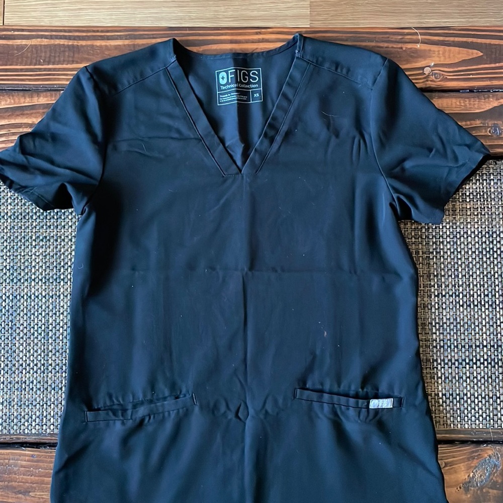 Black Figs scrubs